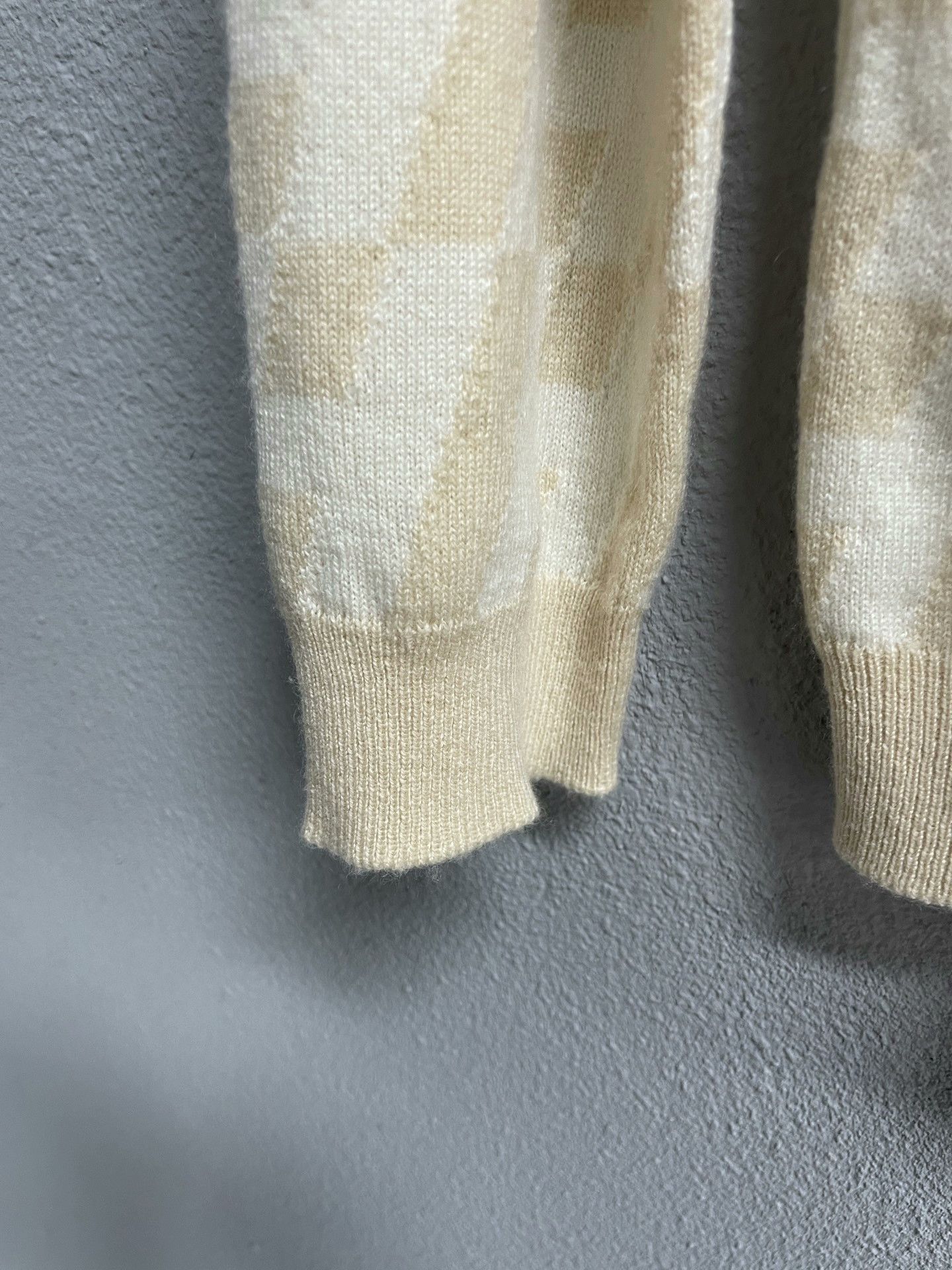 Hermes Hermès Beige Knit Sweater Size US XS / EU 42 / 0 - 7 Thumbnail