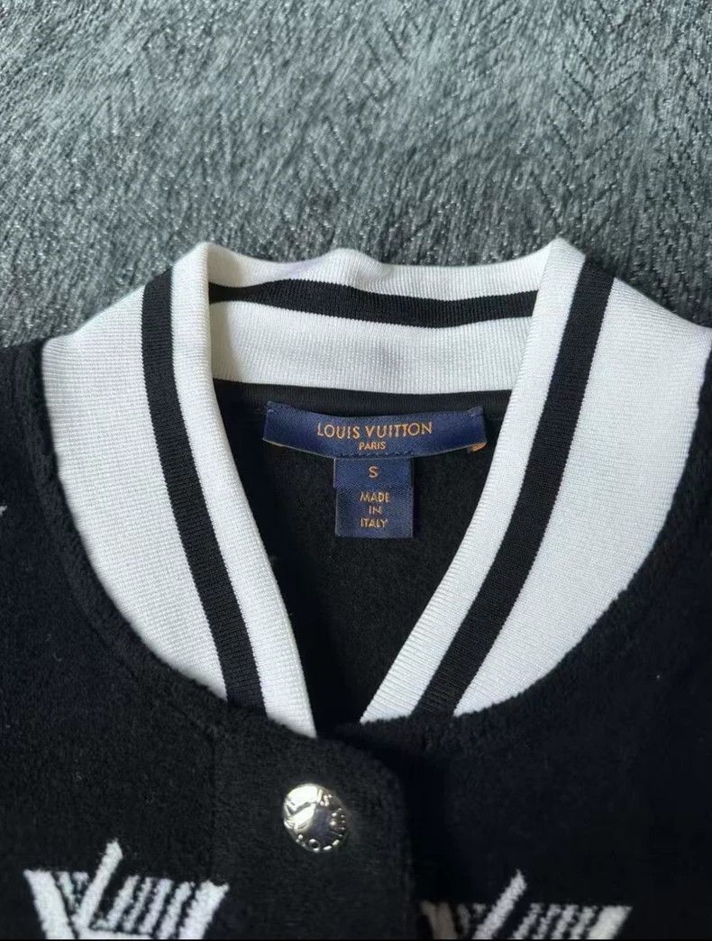 Louis Vuitton Louis Vuitton LV Baseball Short Sleeve Size US S / EU 44-46 / 1 - 3 Thumbnail
