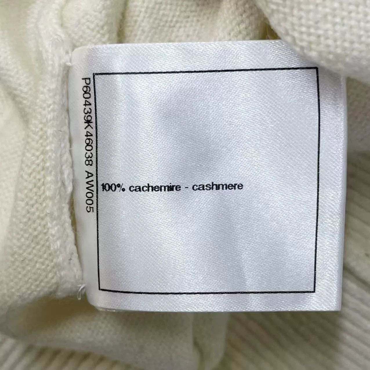 Chanel Chanel Cruise Collection Cashmere Sweater Size M / US 6-8 / IT 42-44 - 7 Thumbnail