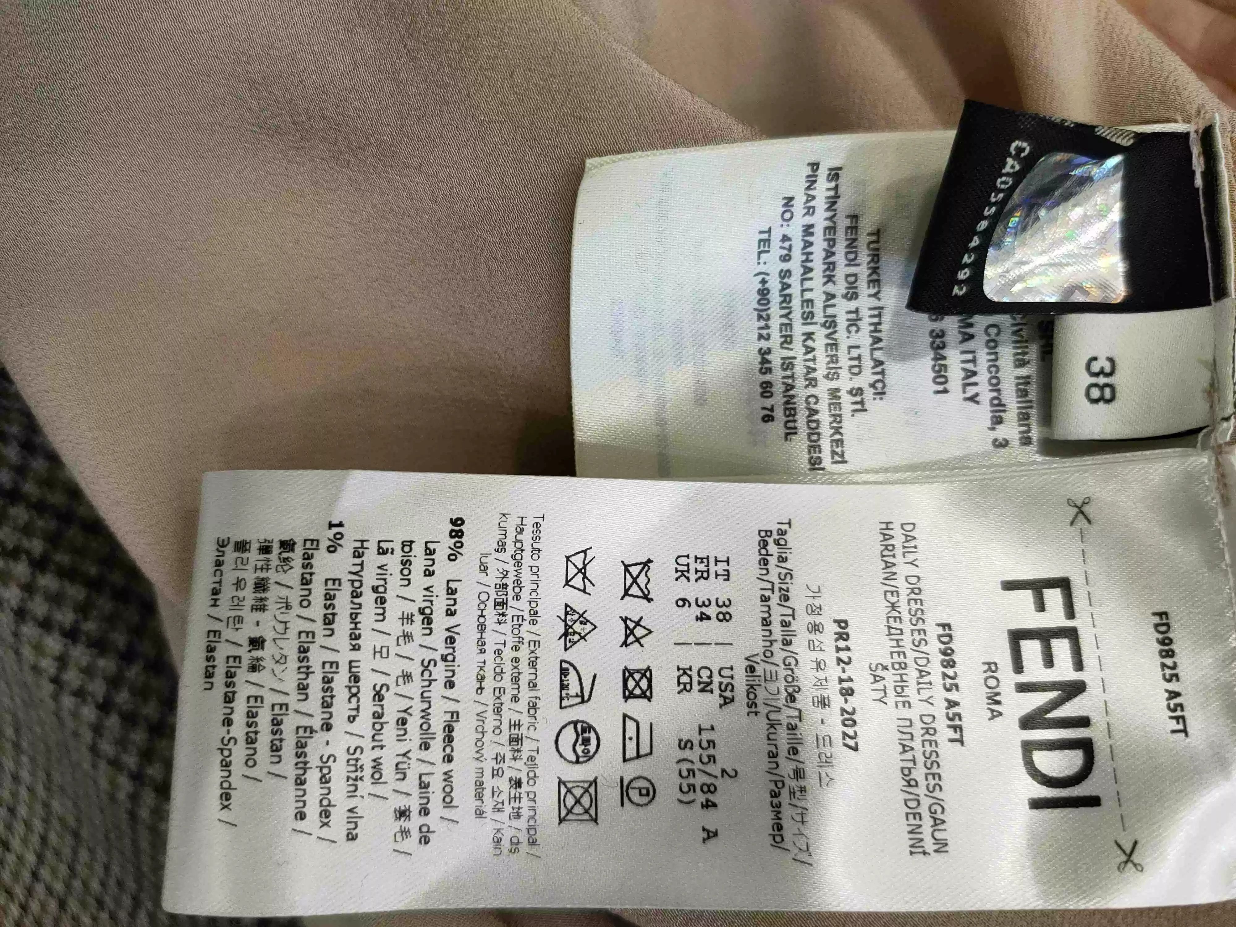 Fendi Fendi Wool Cloak Coat with Silk Collar Size US M / EU 48-50 / 2 - 4 Thumbnail