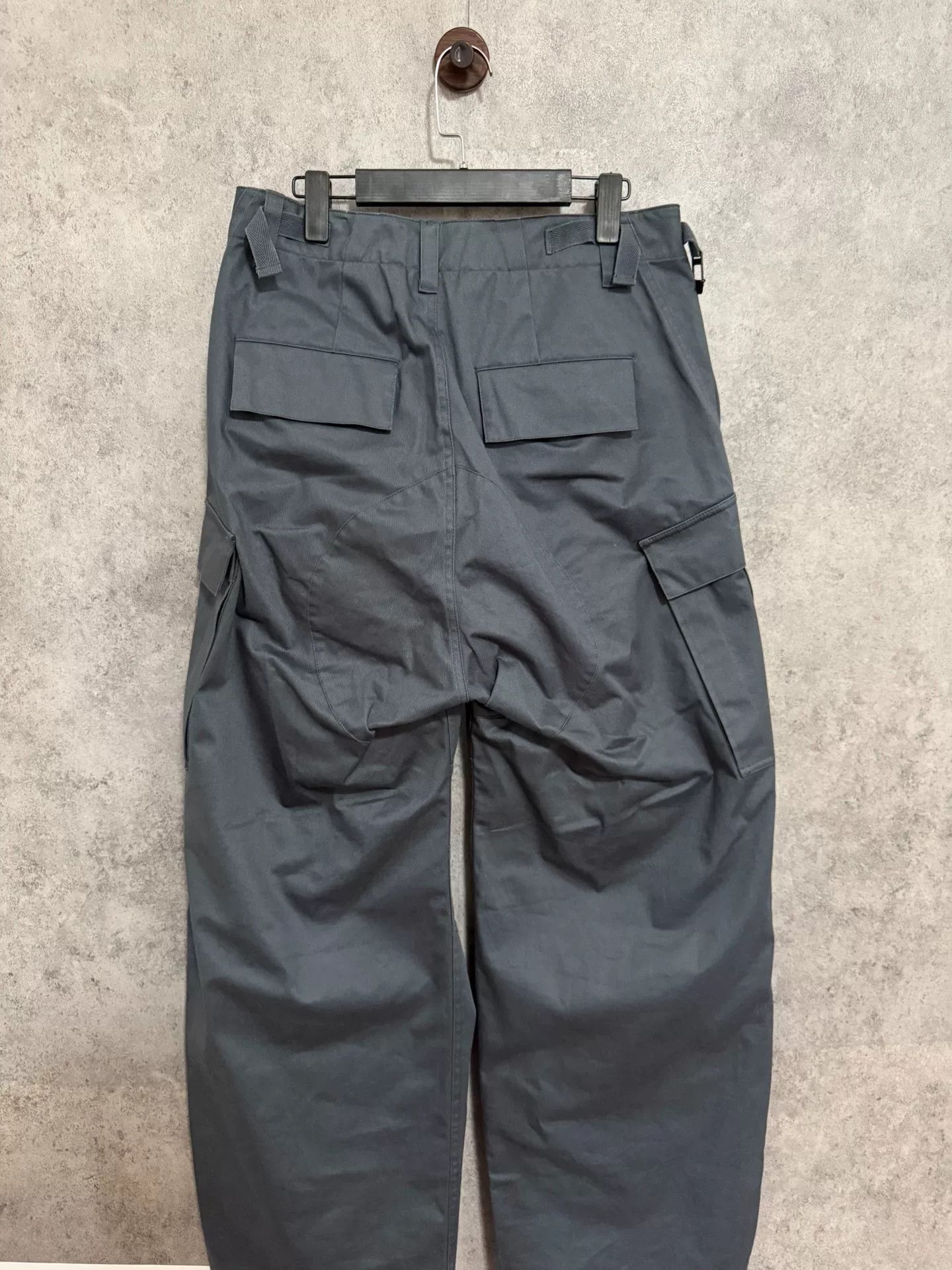 Balenciaga Balenciaga 22FW KICK Cargo Pants Size US 26 / EU 42 - 6 Thumbnail