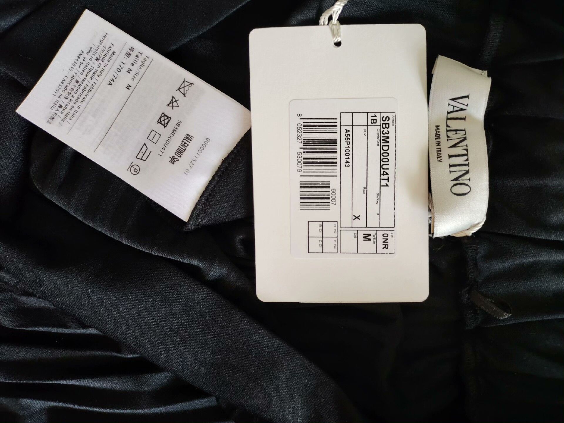 Valentino Valentino Black Pleated Skirt with Red Logo Size US 29 - 4 Thumbnail