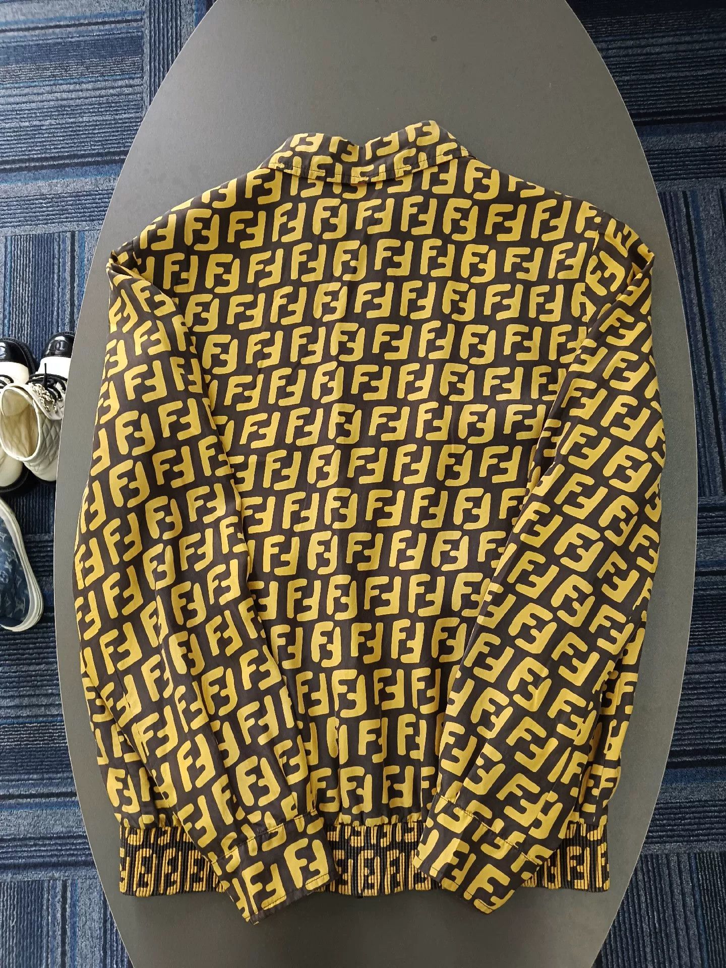 Fendi fendi reversible logo jacket yellow red Size US L / EU 52-54 / 3 - 2 Thumbnail