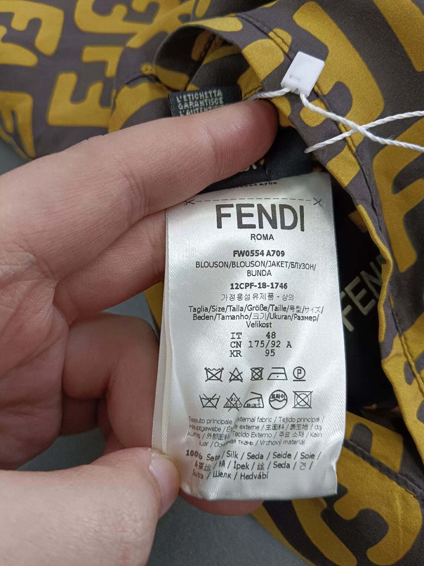 Fendi fendi reversible logo jacket yellow red Size US L / EU 52-54 / 3 - 6 Thumbnail
