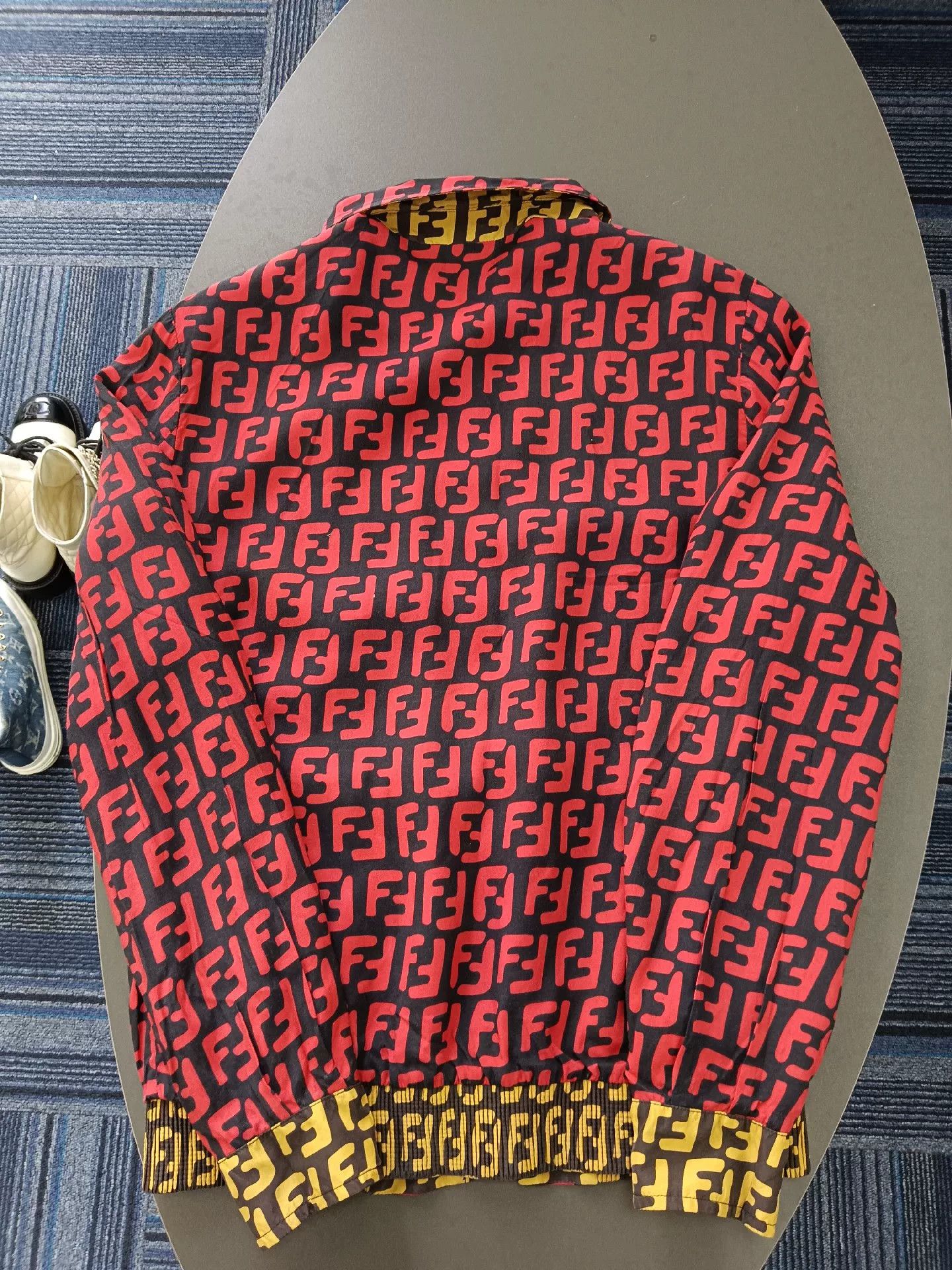Fendi fendi reversible logo jacket yellow red Size US L / EU 52-54 / 3 - 4 Thumbnail