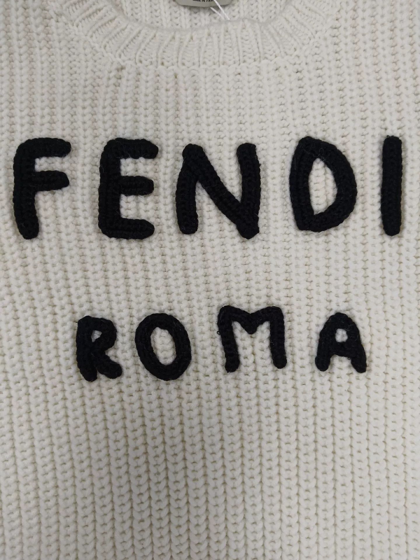 Fendi fendi classic logo knitted sweater in white Size US M / EU 48-50 / 2 - 3 Thumbnail