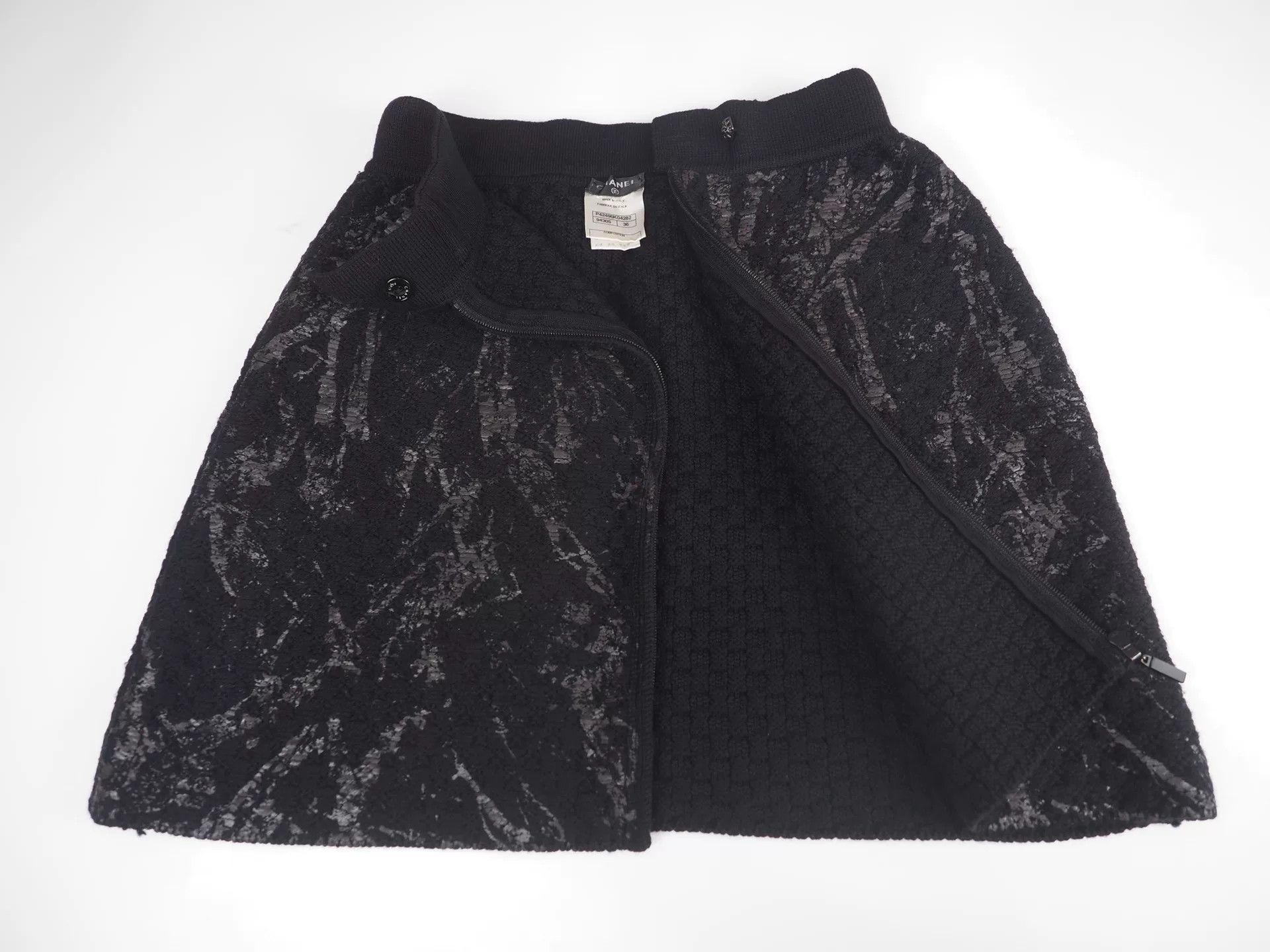 Chanel chanel black knit zip-up coco mark skirt Size US 36 / EU 52 - 5 Thumbnail
