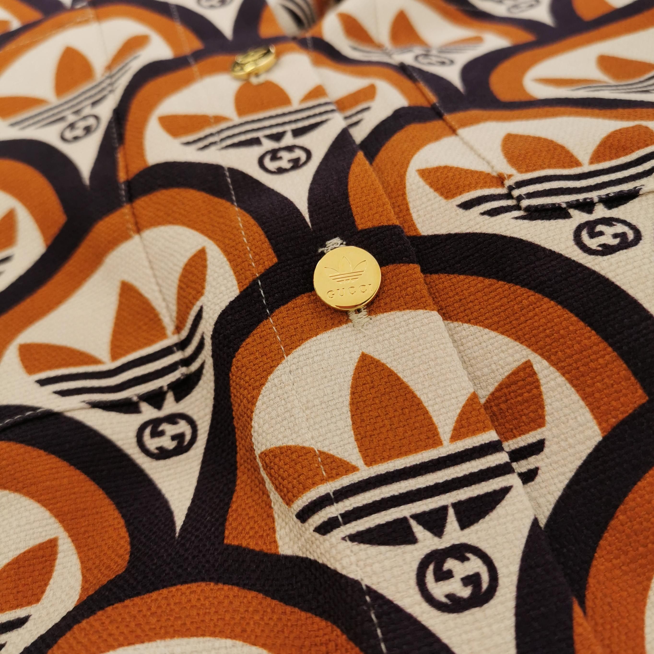 Gucci Gucci x adidas XS Collab Trefoil Print Shirt Size XS / US 0-2 / IT 36-38 - 5 Thumbnail