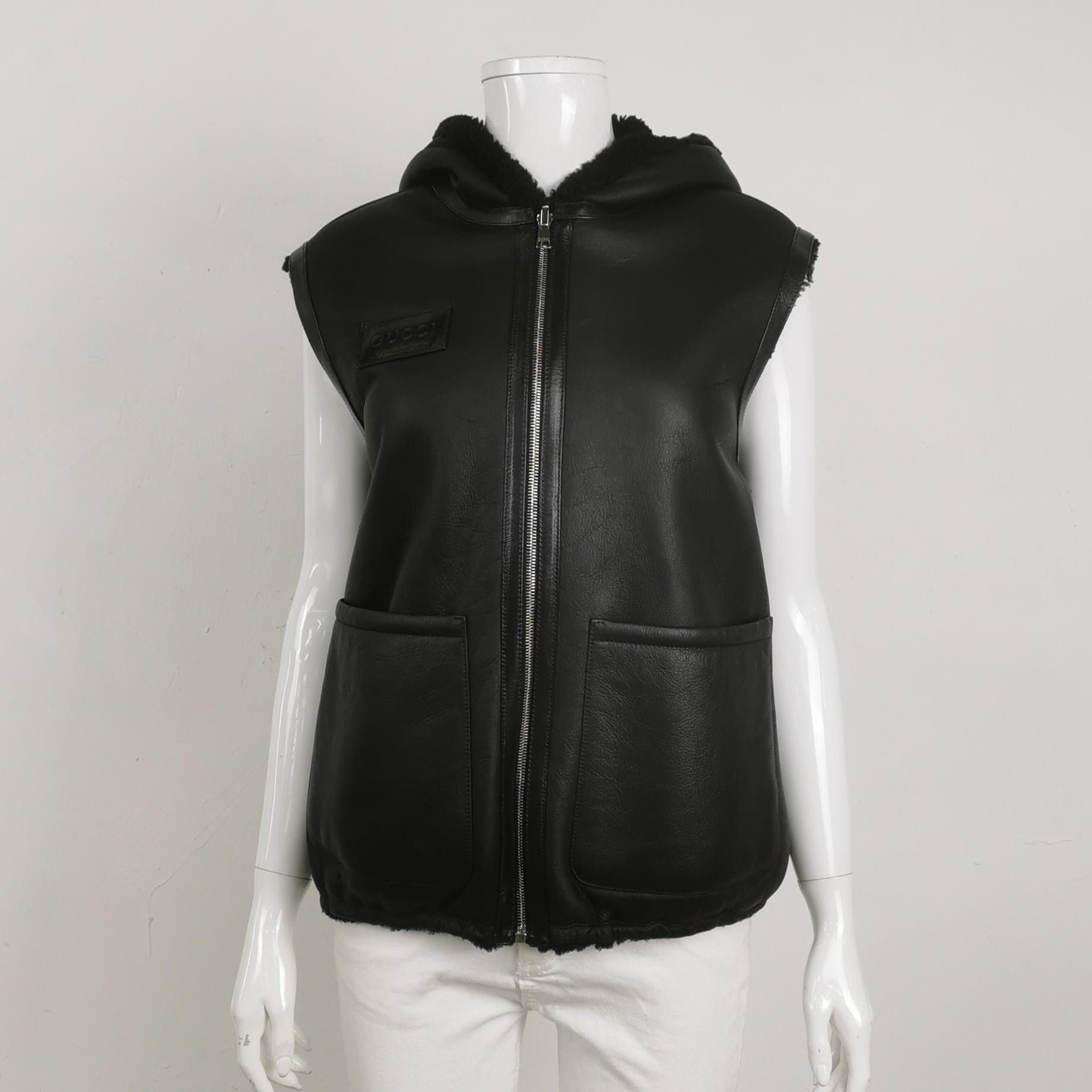 Gucci Gucci XS/38 Black Hooded Reversible Sheepskin Vest Size XS / US 0-2 / IT 36-38 - 5 Thumbnail