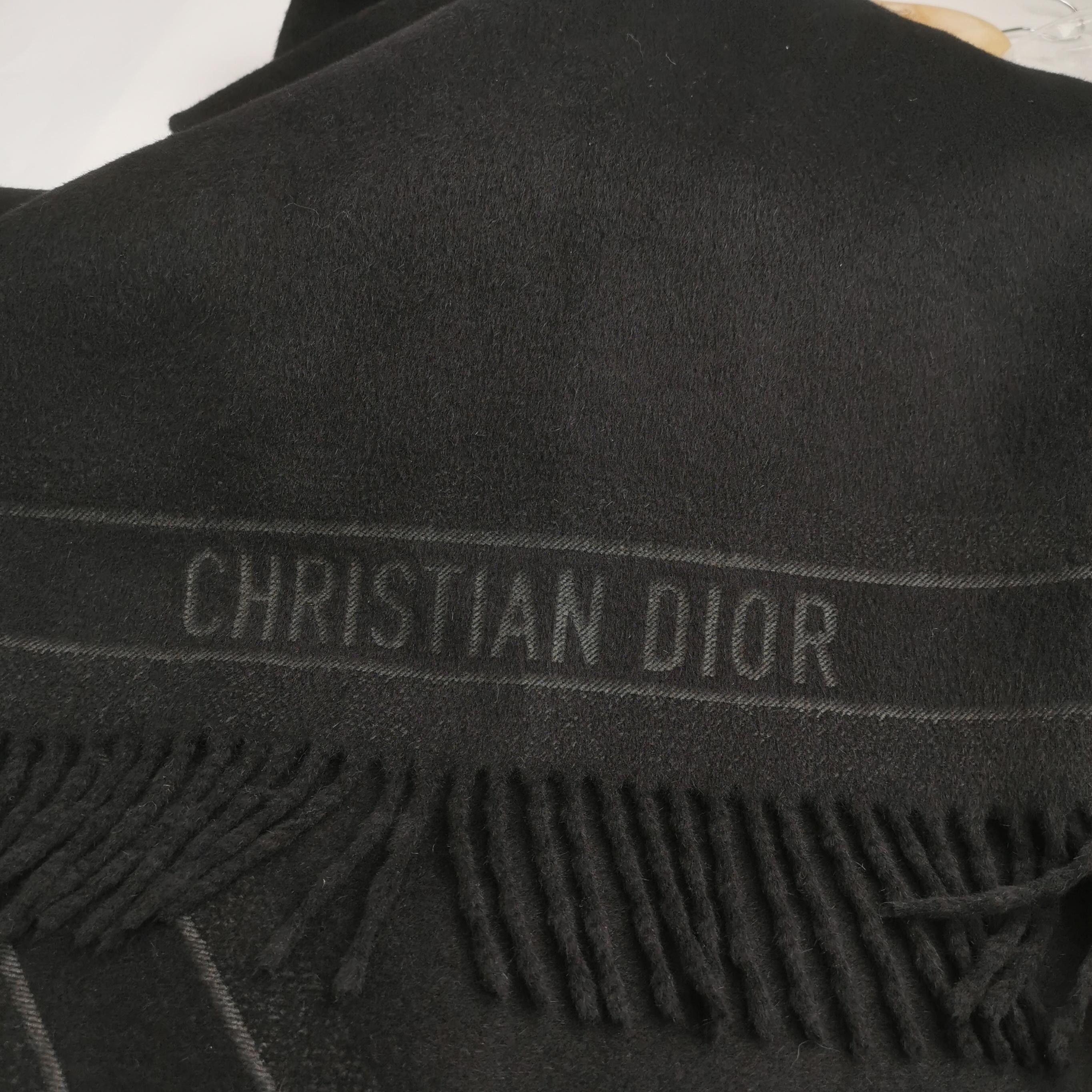 Dior Dior Rabbit Wool Blend Solid Logo Fringe Shawl Cape S Size S / US 4 / IT 40 - 6 Thumbnail