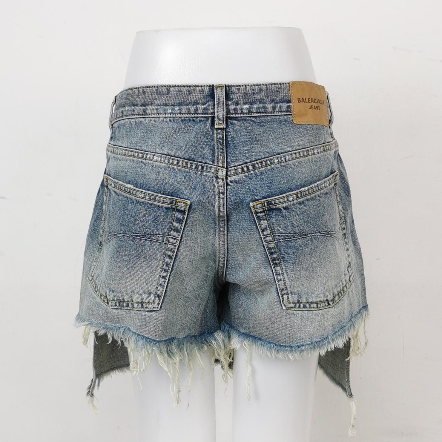 Balenciaga Balenciaga XS Denim Shorts with Letter Logo Size 36" / US 14 / IT 50 - 4 Thumbnail