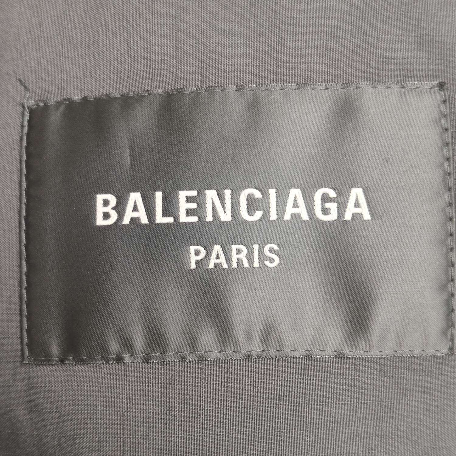 Balenciaga Balenciaga Black Quilted Shawl Cape One Size Size ONE SIZE - 7 Thumbnail