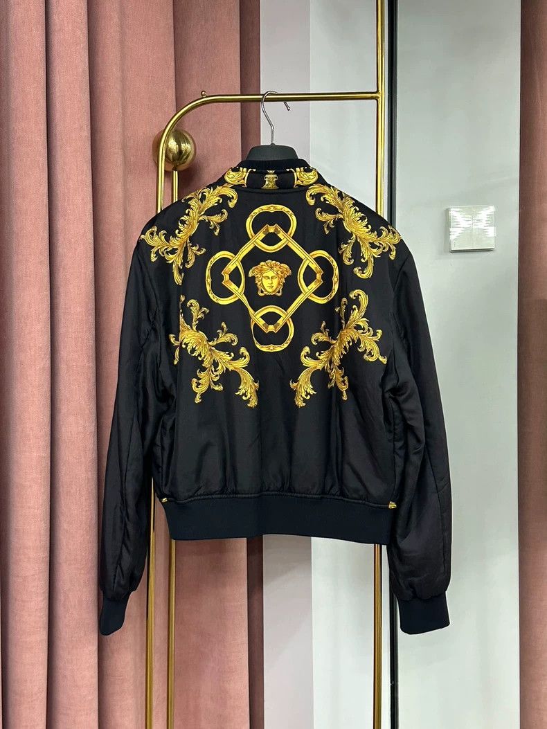Versace Versace Black Gold Print Jacket Size US M / EU 48-50 / 2 - 3 Thumbnail