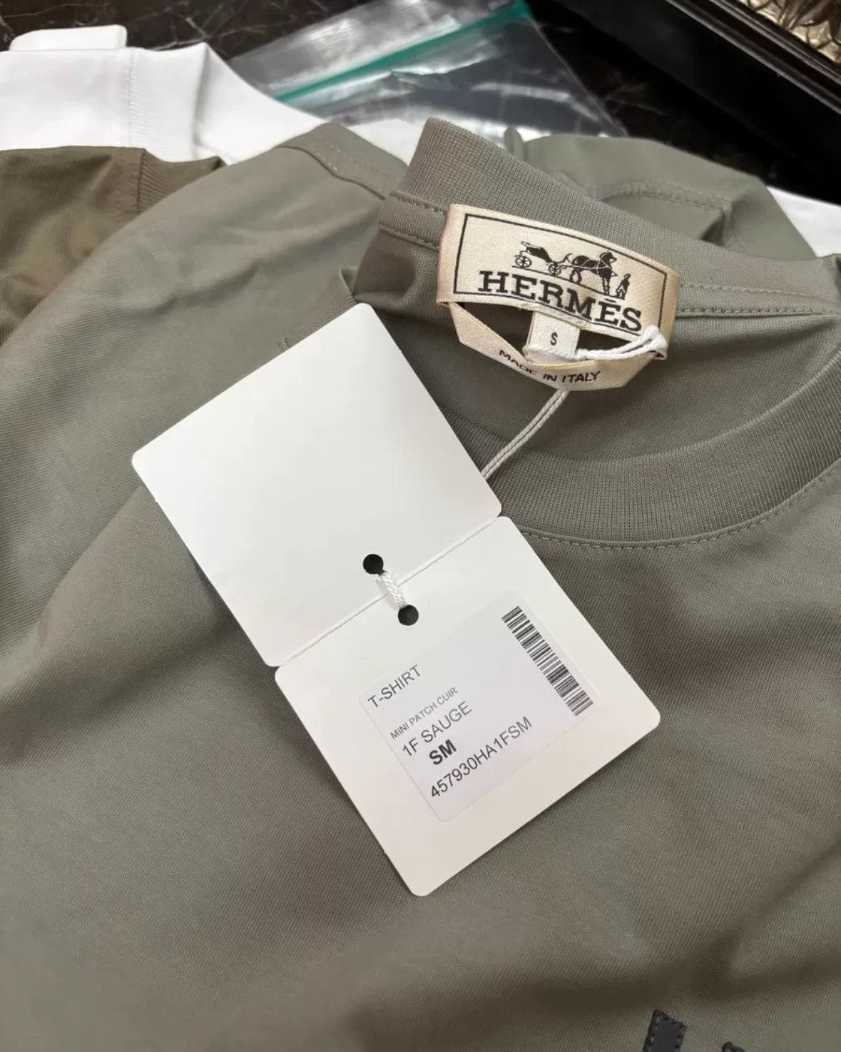 Hermes Hermès Gray Short Sleeve T-Shirt Size US S / EU 44-46 / 1 - 4 Thumbnail
