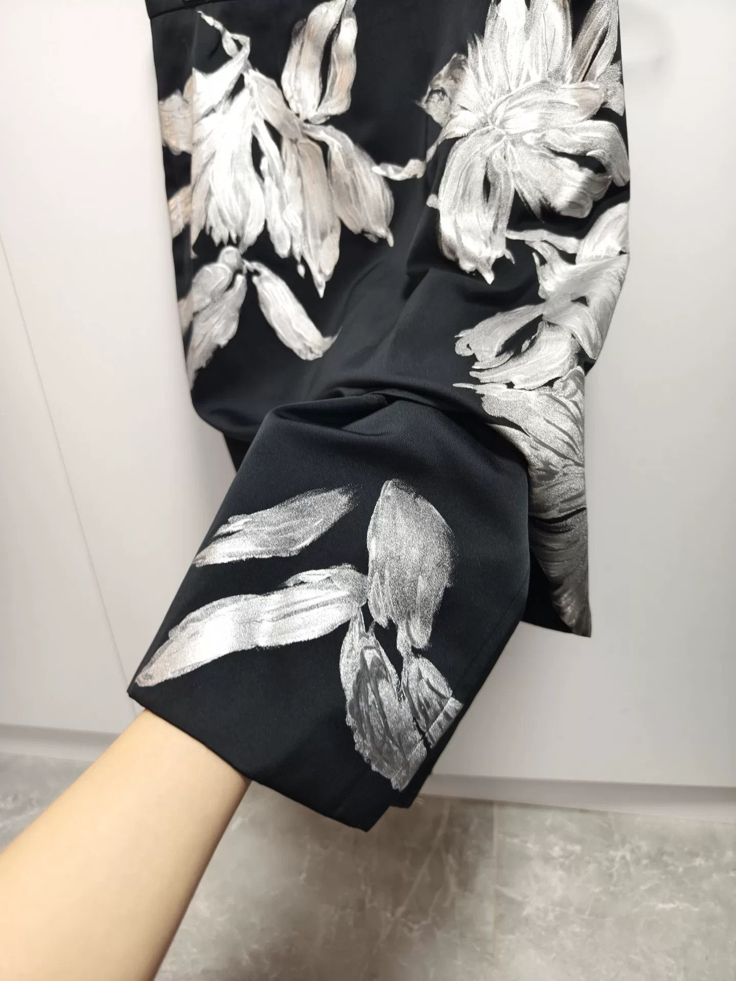 Dries Van Noten dries van noten silver floral layered skirt Size US 44 / EU 60 - 4 Thumbnail