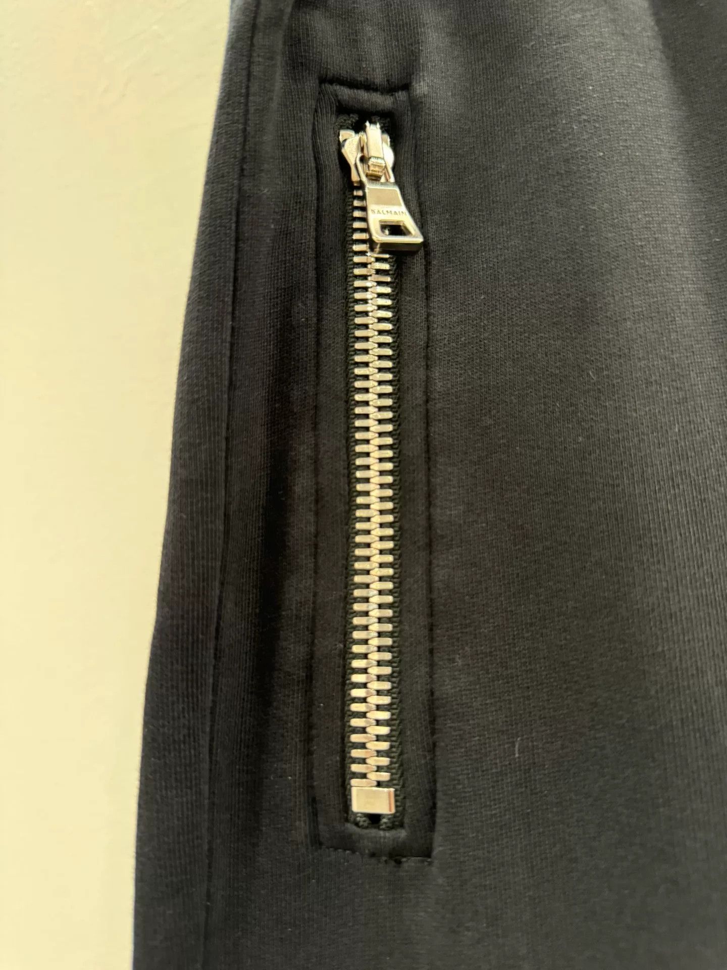 Balmain balmain black logo athletic sweatpants Size US 32 / EU 48 - 5 Thumbnail