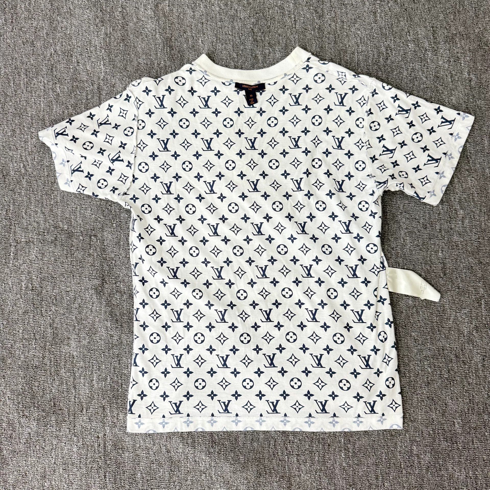 Louis Vuitton LV Monogram Print Short Sleeve Top Size US M / EU 48-50 / 2 - 5 Thumbnail