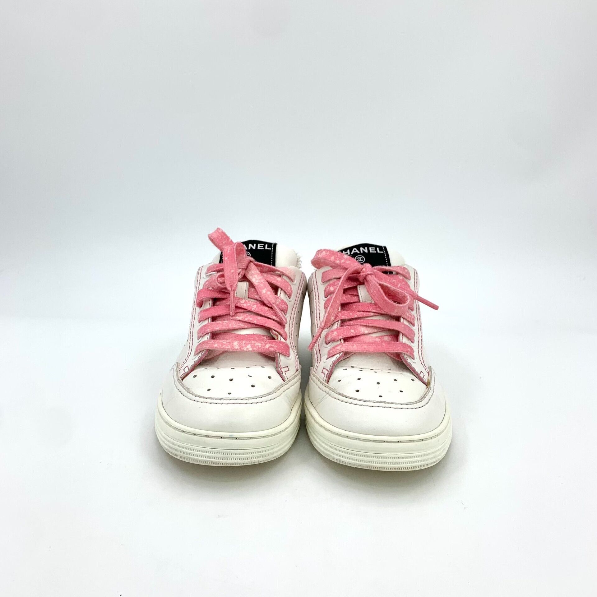 Chanel Chanel White Lace-Up Suede Sneakers Size US 8 / EU 41 - 3 Thumbnail