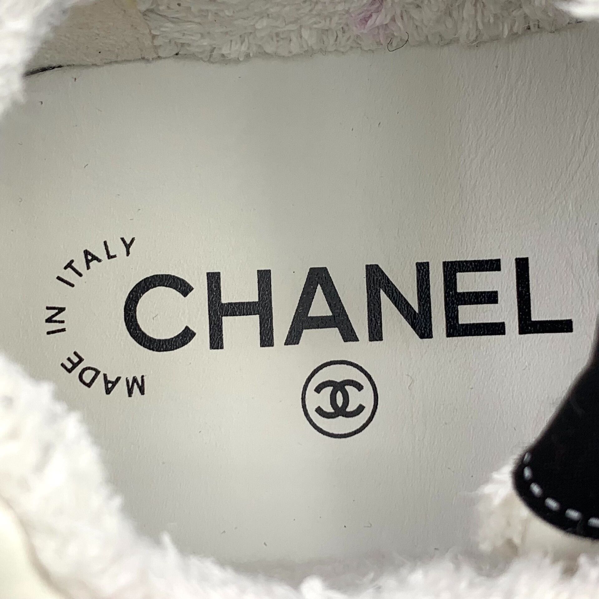 Chanel Chanel White Lace-Up Suede Sneakers Size US 8 / EU 41 - 7 Thumbnail