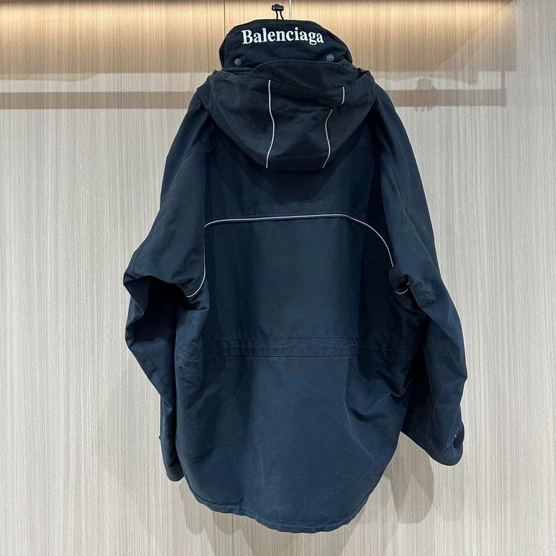 Balenciaga Balenciaga FW21 Solid Zip Parka Coat Size US XL / EU 56 / 4 - 3 Thumbnail
