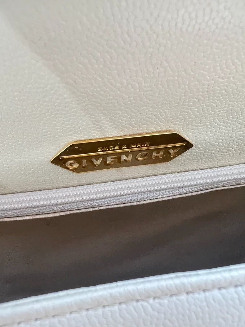 Givenchy Givenchy White Leather Handbag Size ONE SIZE - 4 Thumbnail