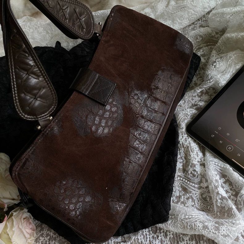 Givenchy Givenchy Vintage Crocodile Embossed Suede Bag Size ONE SIZE - 4 Thumbnail