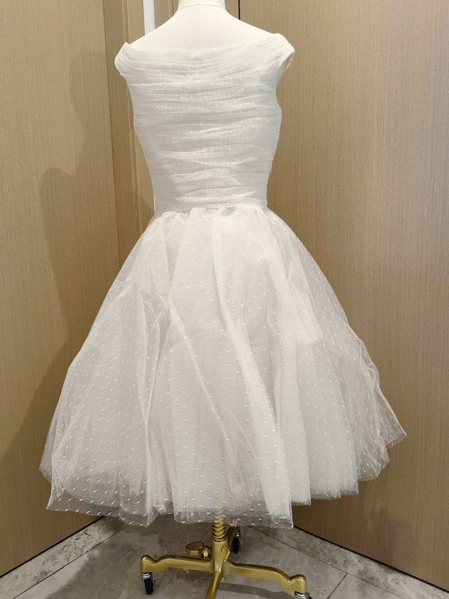 Valentino VALENTINO White Mini Wedding Dress Size ONE SIZE - 3 Thumbnail