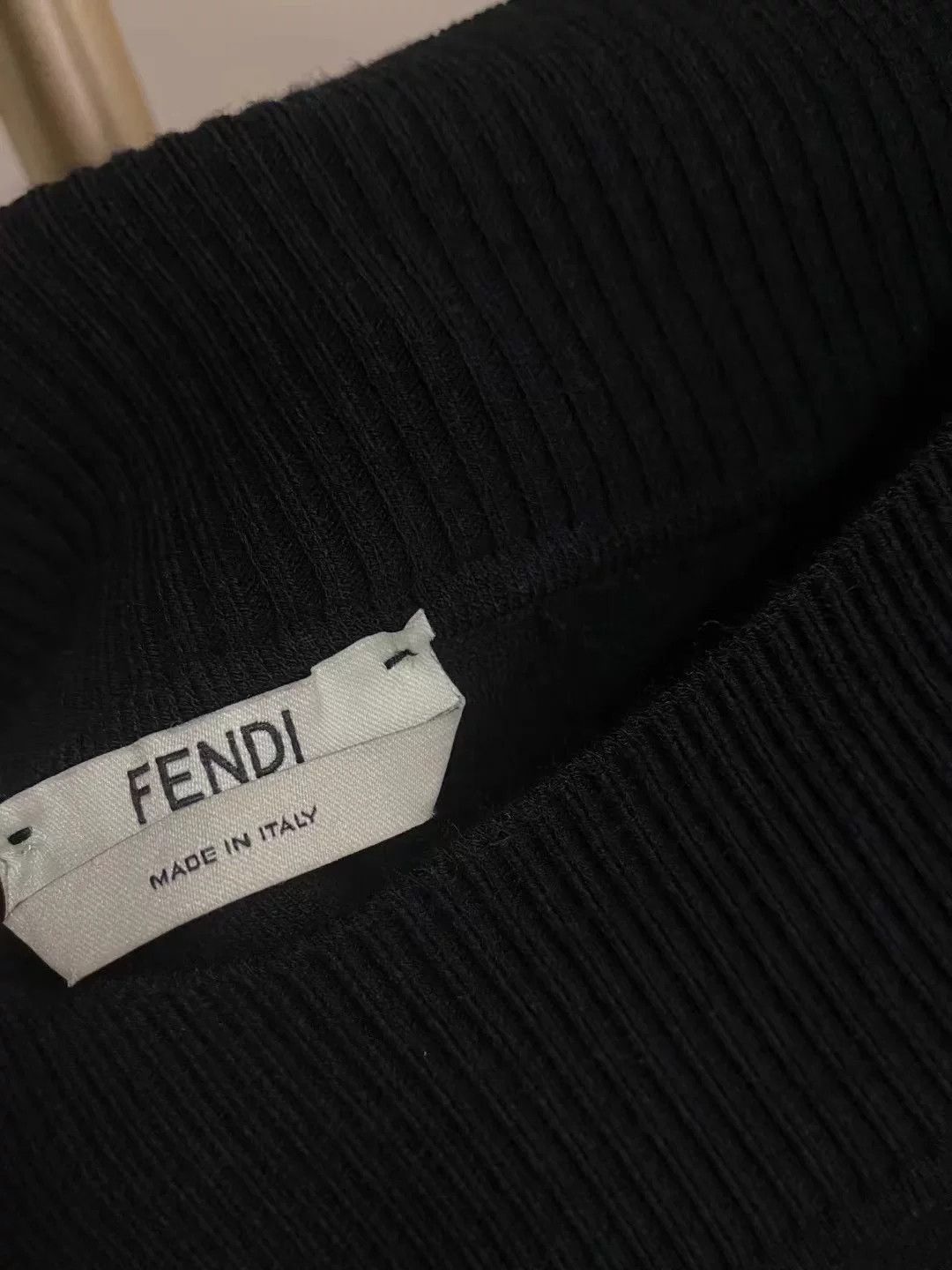 Fendi Fendi Off-the-Shoulder Knit Top Size US L / EU 52-54 / 3 - 3 Thumbnail
