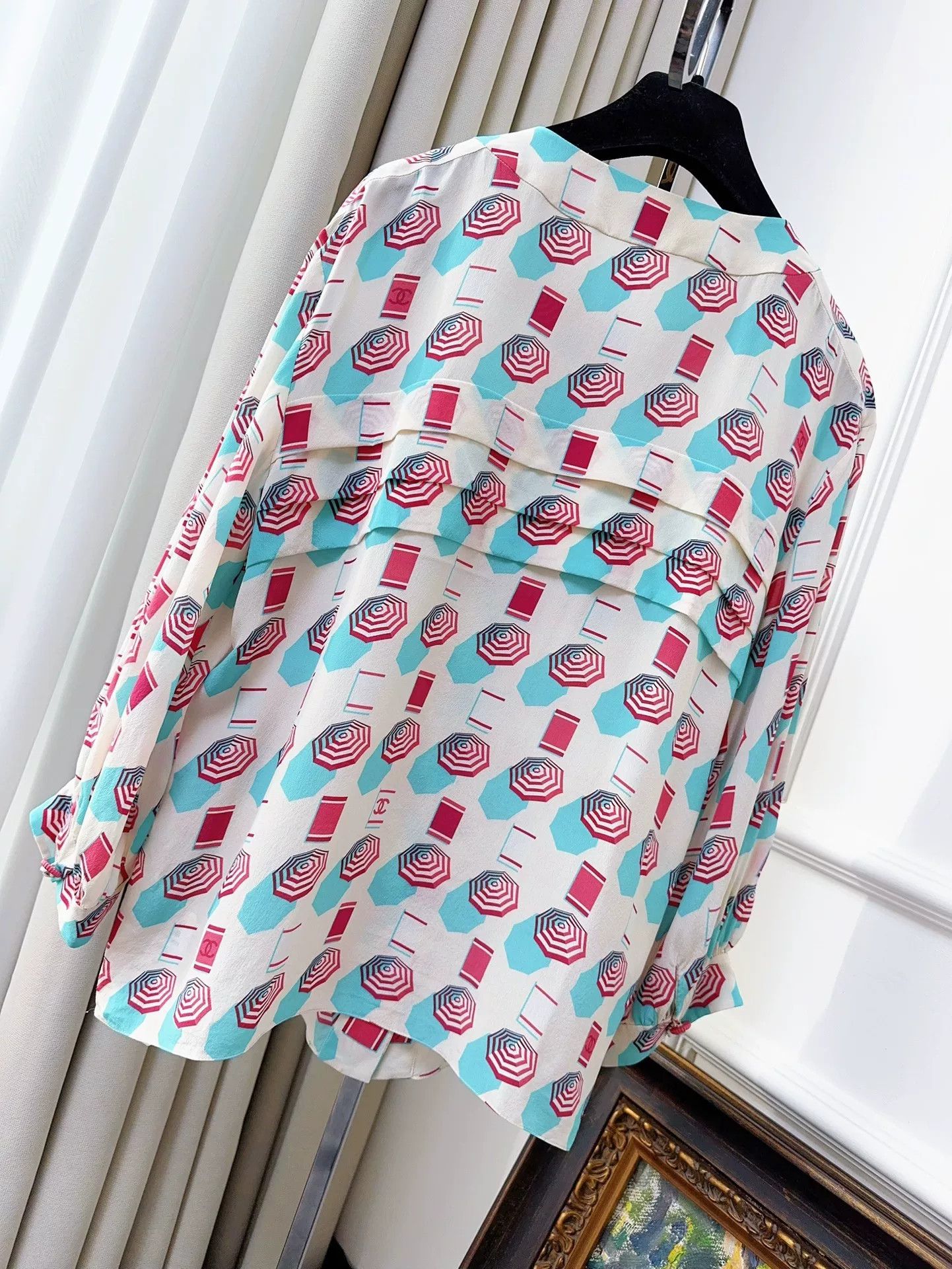 Chanel Chanel 19s Beach Series Silk Shirt Size US M / EU 48-50 / 2 - 2 Thumbnail
