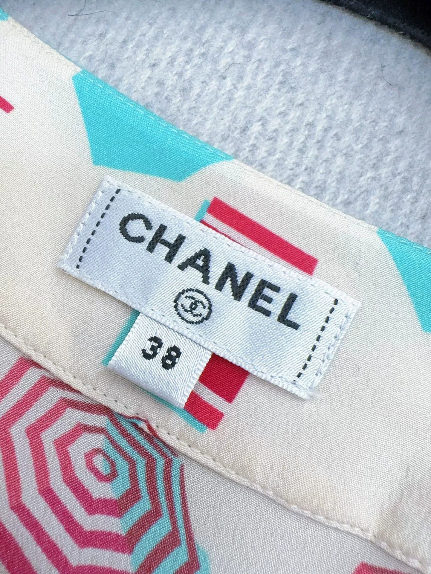 Chanel Chanel 19s Beach Series Silk Shirt Size US M / EU 48-50 / 2 - 7 Thumbnail