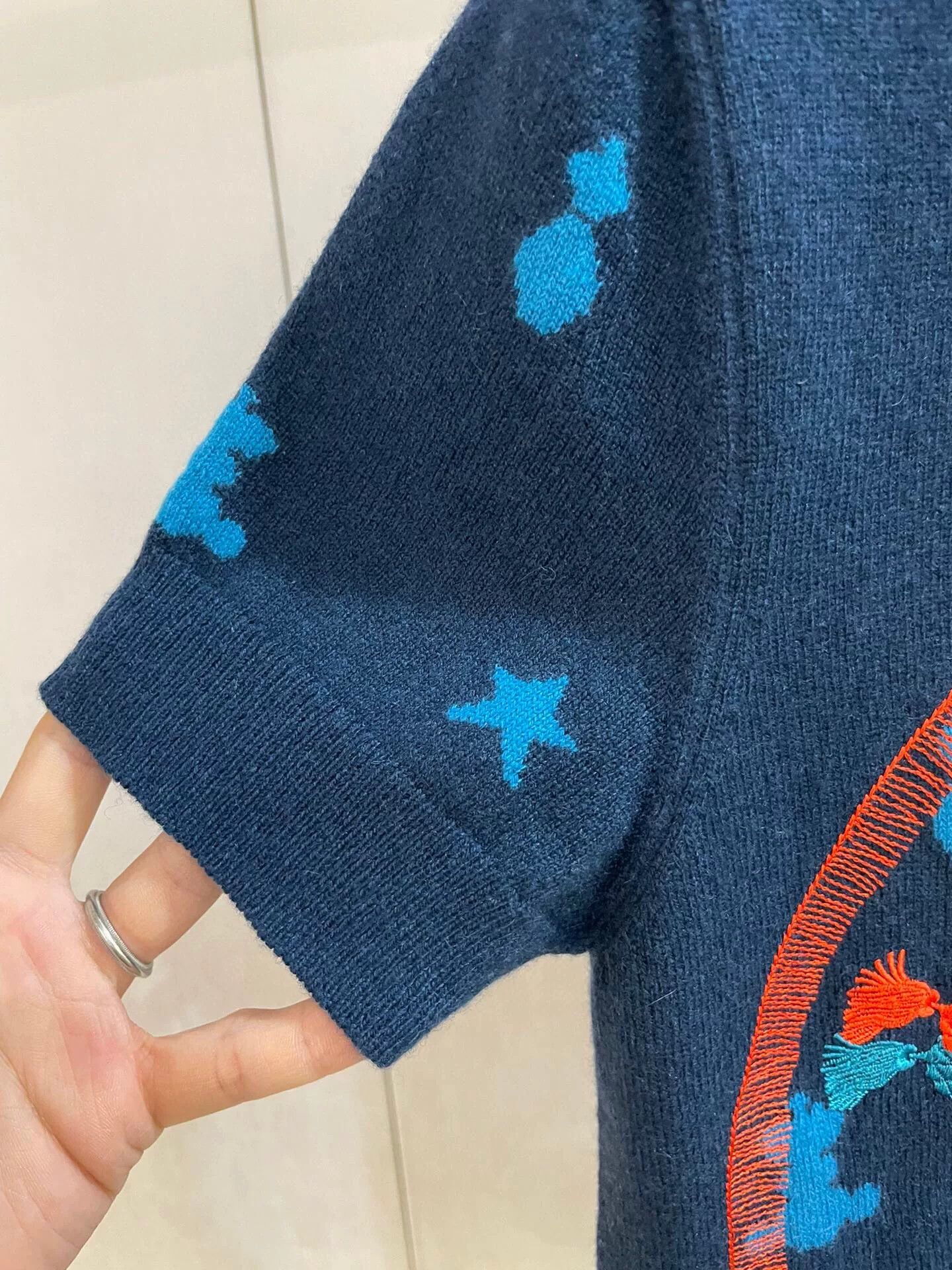 Hermes embroidered cashmere sweater by hermes Size US S / EU 44-46 / 1 - 3 Thumbnail