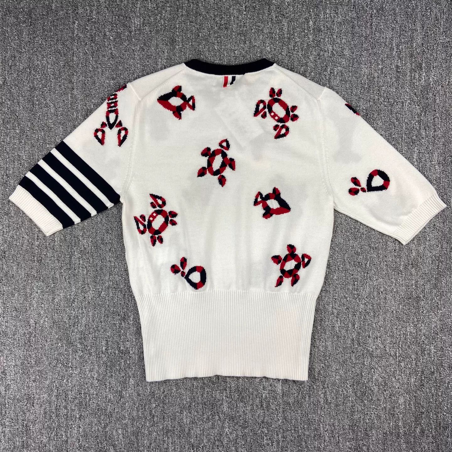 Thom Browne thom browne white sea world knit top Size US S / EU 44-46 / 1 - 2 Thumbnail