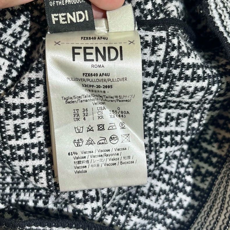 Fendi Fendi Classic Logo Knit Short Sleeve T-Shirt Size US M / EU 48-50 / 2 - 5 Thumbnail