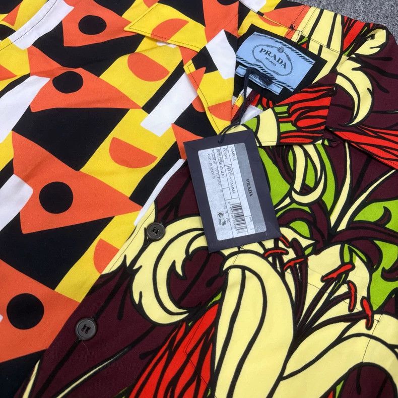 Prada Prada Geometric Triangle Shirt S Size US S / EU 44-46 / 1 - 3 Thumbnail