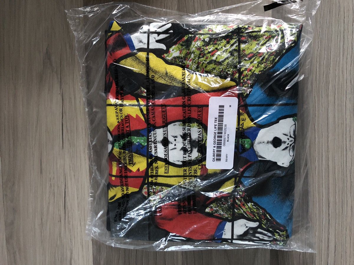Supreme Supreme Gilbert & George LIFE Tee Size US M / EU 48-50 / 2 - 2 Thumbnail