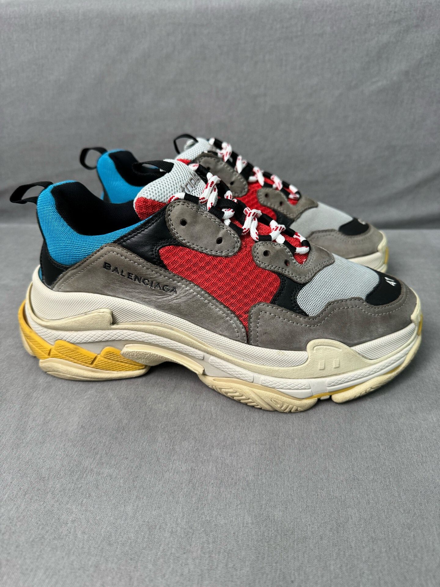 Balenciaga Balenciaga TripleS Red and Blue Sneakers Size 41 Size US 8 / EU 41 - 2 Thumbnail