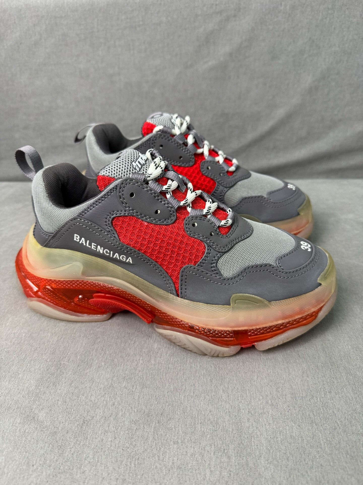 Balenciaga Balenciaga Triple S Gray Red Sneakers Size 39 Size US 6 / EU 39 - 2 Thumbnail