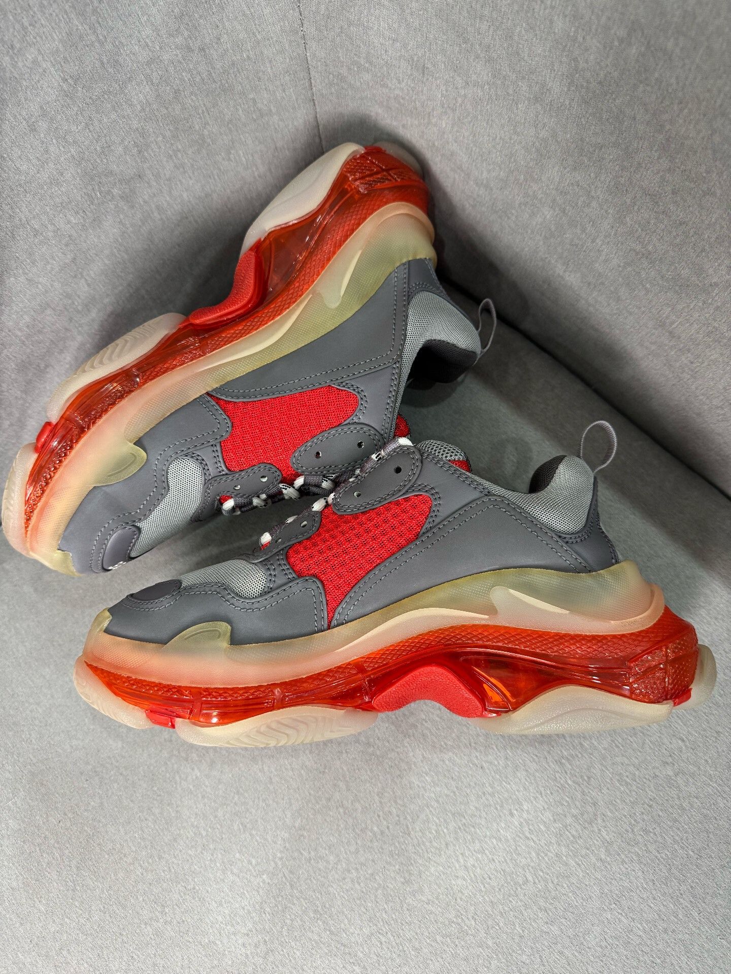 Balenciaga Balenciaga Triple S Gray Red Sneakers Size 39 Size US 6 / EU 39 - 4 Thumbnail