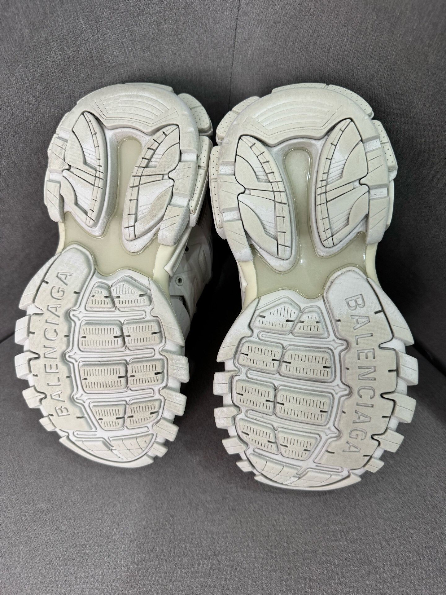 Balenciaga Balenciaga Track Sneakers Size 35 White Size US 5 / IT 35 - 6 Thumbnail