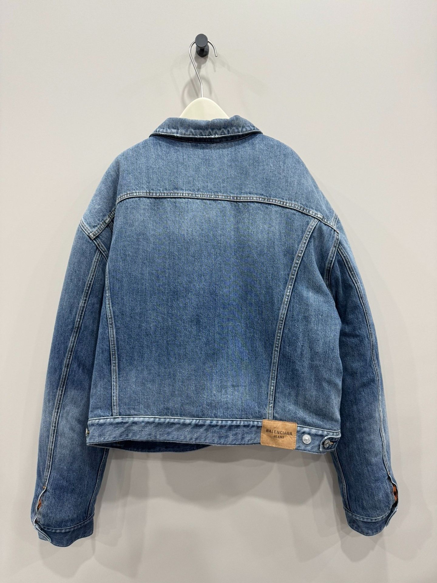Balenciaga Balenciaga Double-Sided Denim Jacket Year of the Tiger Size US L / EU 52-54 / 3 - 2 Thumbnail