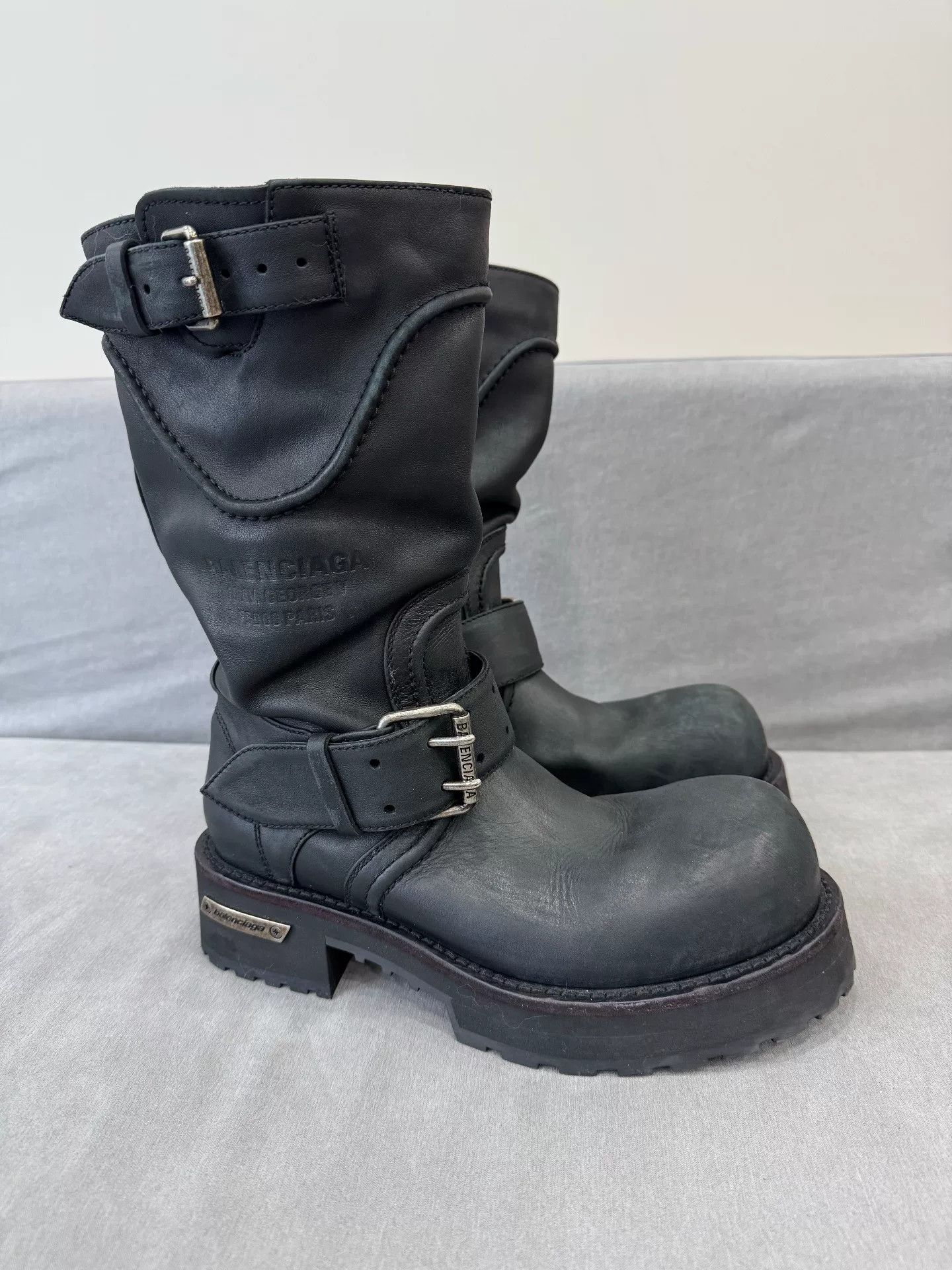 Balenciaga balenciaga venom boots size 40 second-hand Size US 8 / EU 41 - 2 Thumbnail