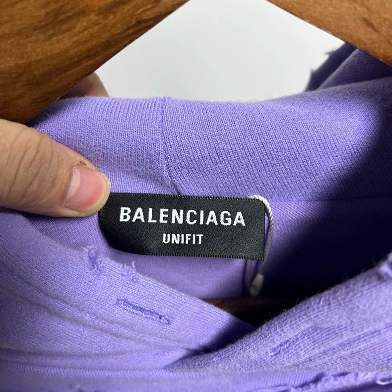 Balenciaga Balenciaga Distressed Purple Hoodie Size US S / EU 44-46 / 1 - 3 Thumbnail