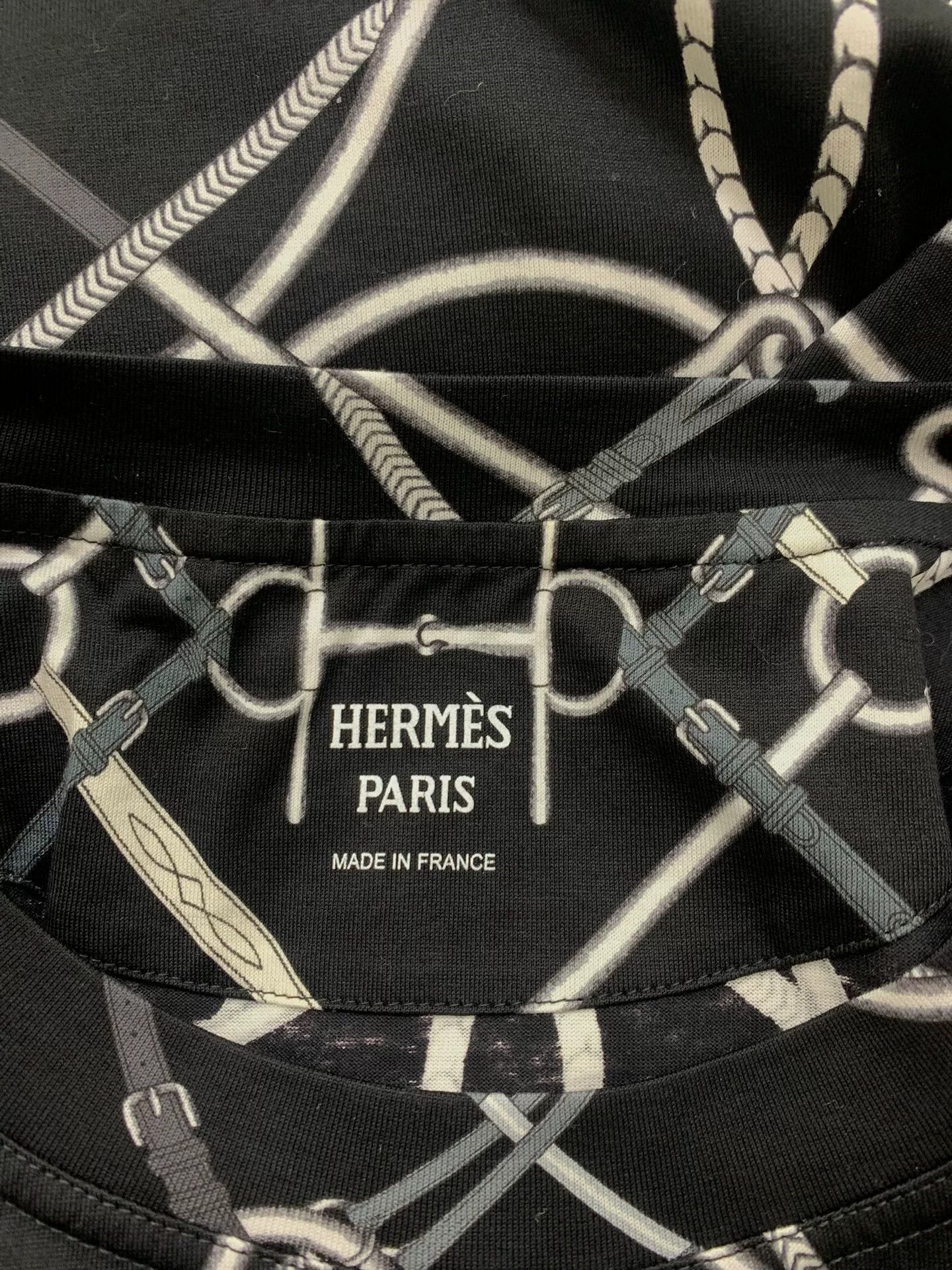 Hermes Hermes Black Printed Short Sleeve T-shirt Size US M / EU 48-50 / 2 - 3 Thumbnail