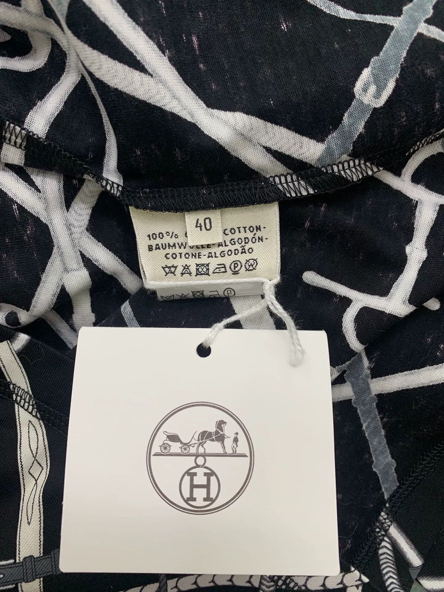 Hermes Hermes Black Short Sleeve Printed T-Shirt Size US M / EU 48-50 / 2 - 4 Thumbnail