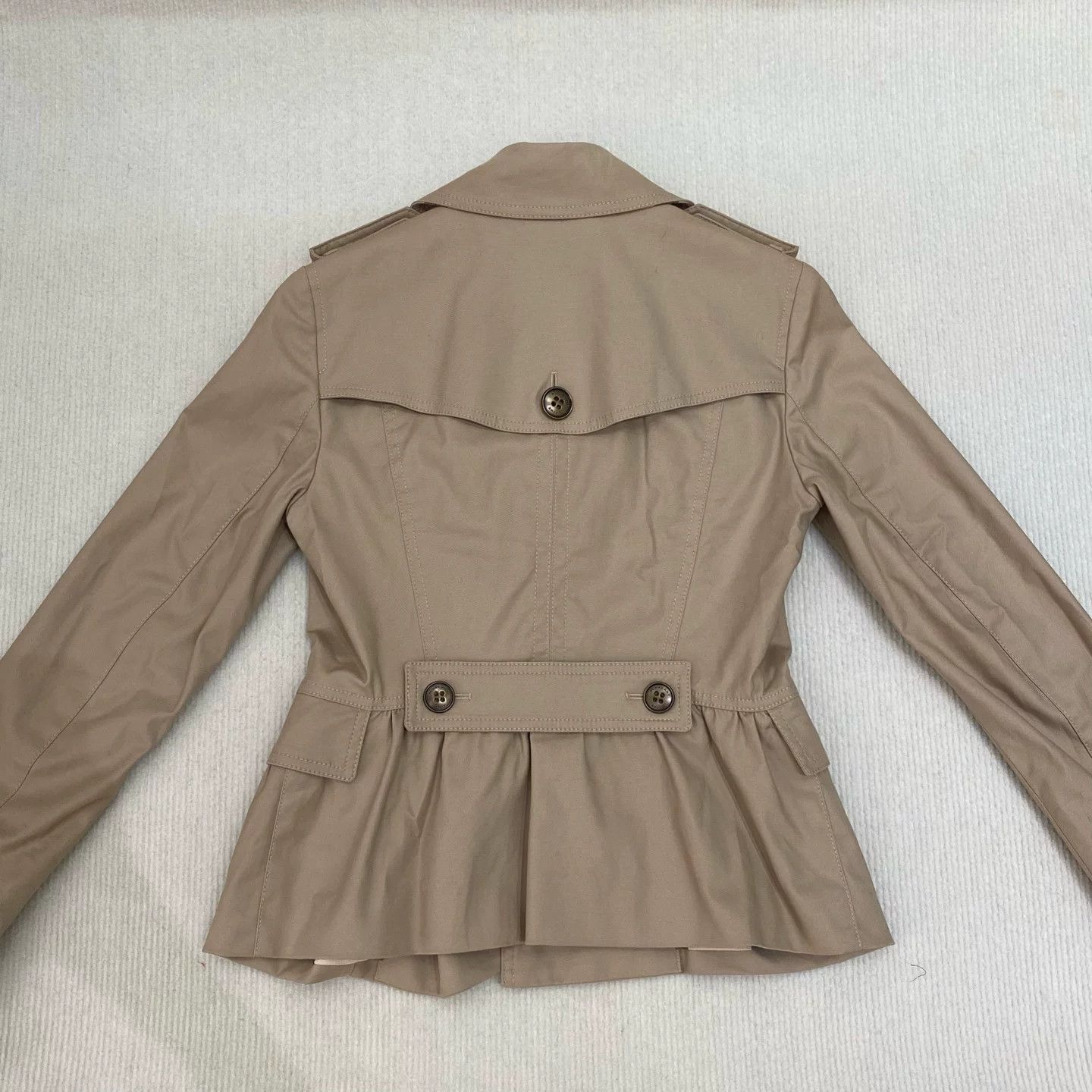 Burberry Burberry Beige Short Trench Coat Size US XXS / EU 40 - 2 Thumbnail
