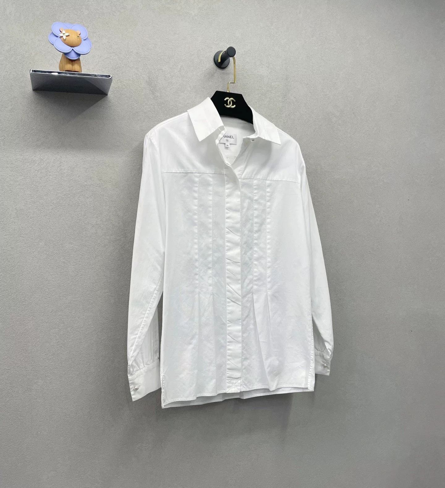 Chanel Chanel Long Sleeve White Shirt Size US S / EU 44-46 / 1 - 4 Thumbnail