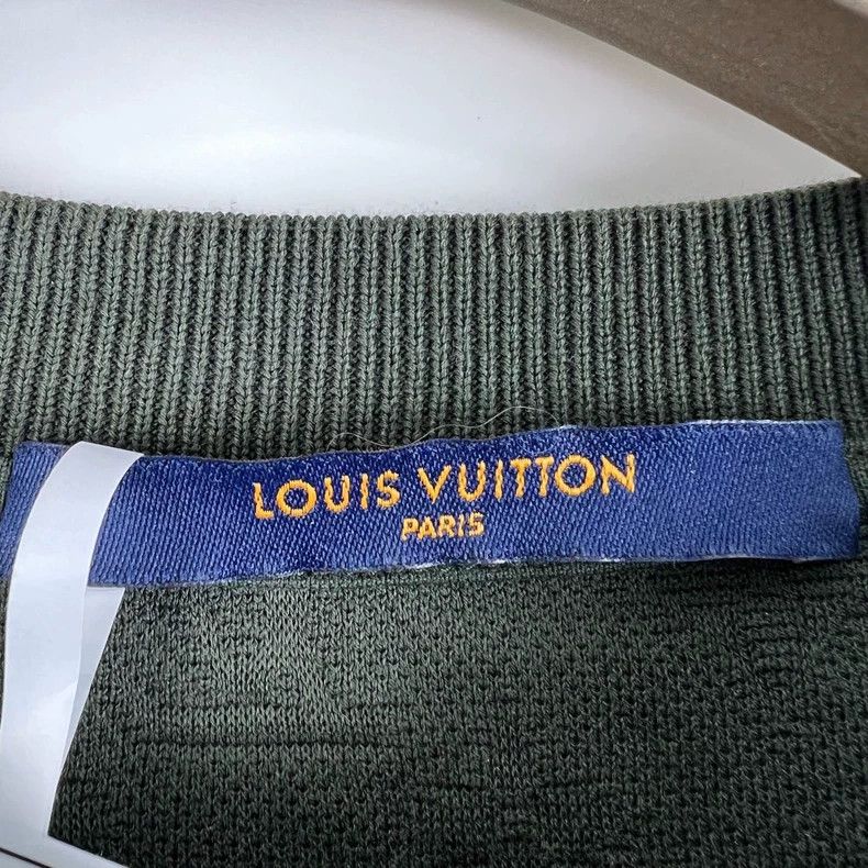 Louis Vuitton Louis Vuitton Classic Monogram Pocket T-Shirt Size US XS / EU 42 / 0 - 4 Thumbnail