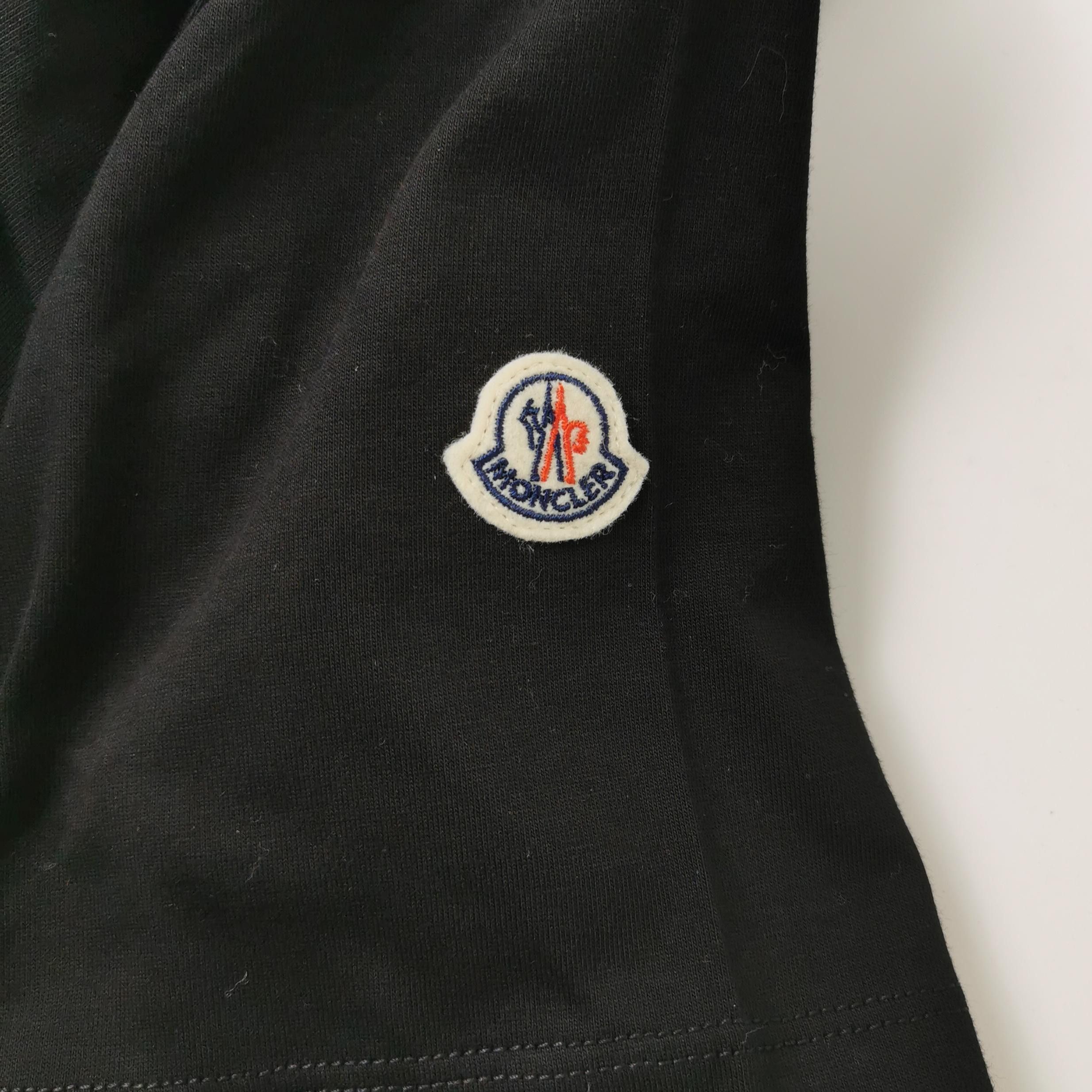 Moncler Moncler L Size Solid Cotton Crew Neck T-Shirt Size US L / EU 52-54 / 3 - 6 Thumbnail