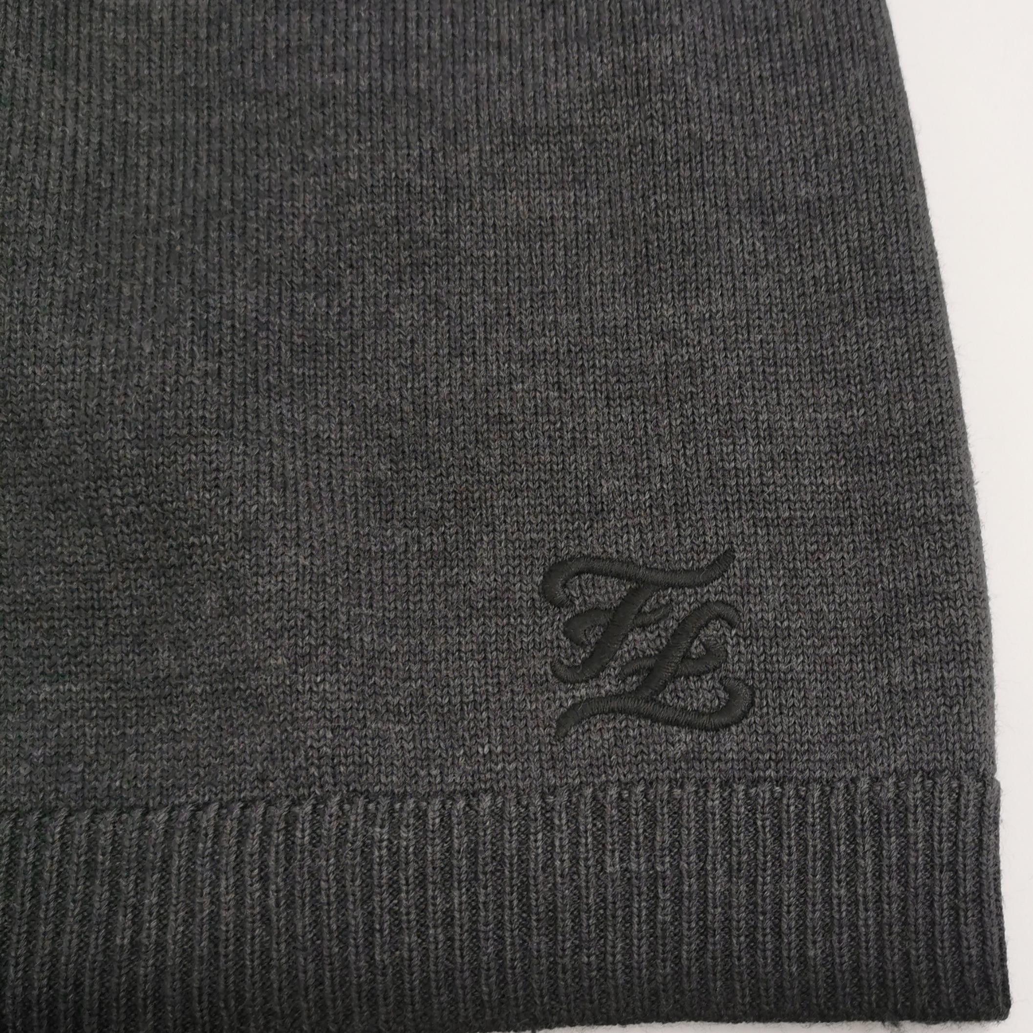 Fendi Fendi Wool Logo Round Neck Vest M Size US M / EU 48-50 / 2 - 6 Thumbnail