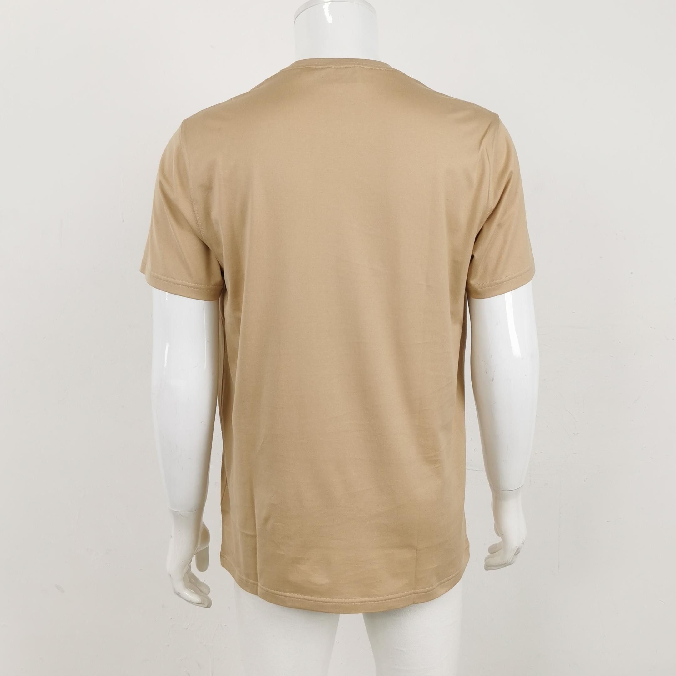 Burberry Burberry L Cotton Solid Crew Neck T-shirt Size US L / EU 52-54 / 3 - 4 Thumbnail